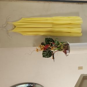 H&M Beautiful EUC Flowy Yellow Spring Summer Size 6 Maxi Dress